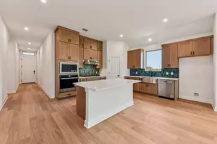 581 Treadwell Ln, Kyle, TX 78640 - Photo 4