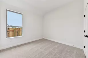 581 Treadwell Ln, Kyle, TX 78640 - Photo 10