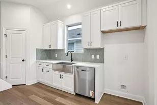 581 Treadwell Ln, Kyle, TX 78640 - Photo 4