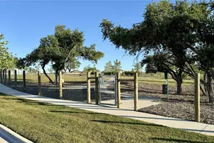 581 Treadwell Ln, Kyle, TX 78640 - Photo 28