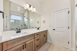 581 Treadwell Ln, Kyle, TX 78640 - Photo 14