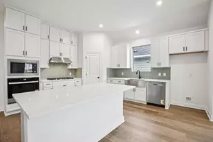 581 Treadwell Ln, Kyle, TX 78640 - Photo 4