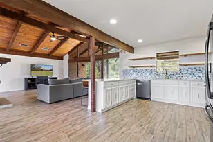 121 Merrywood Ln, San Marcos, TX 78666 - Photo 18