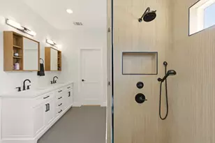 708 Newport Dr, Spicewood, TX 78669 - Photo 22