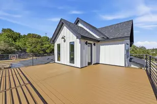 708 Newport Dr, Spicewood, TX 78669 - Photo 34