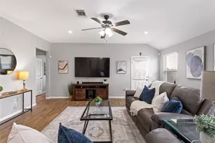 256 Alpha St, Kyle, TX 78640 - Photo 10