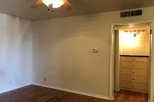 1000 W 26th St, Austin, TX 78705 - Photo 10