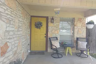 203 N 2nd St, Pflugerville, TX 78660 - Photo 2