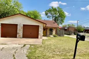 203 N 2nd St, Pflugerville, TX 78660 - Photo 1