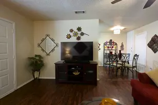 203 N 2nd St, Pflugerville, TX 78660 - Photo 4