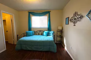 203 N 2nd St, Pflugerville, TX 78660 - Photo 10