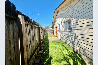 203 N 2nd Street #A, Pflugerville, TX 78660 - Photo 22