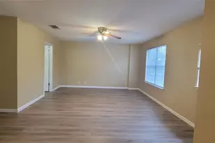 618 Elizabeth Ln, Bastrop, TX 78602 - Photo 8