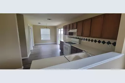 618 Elizabeth Lane, Bastrop, TX 78602 - Photo 4