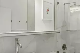 2211 Canterbury St, Austin, TX 78702 - Photo 8