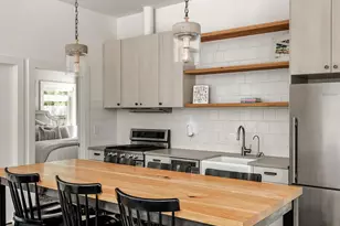 2211 Canterbury St, Austin, TX 78702 - Photo 4