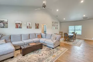 1306 Prairie Creek Dr, Marble Falls, TX 78654 - Photo 6