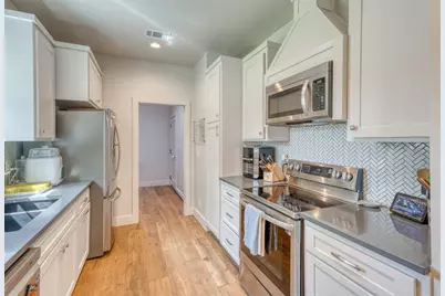 1306 Prairie Creek Drive, Marble Falls, TX 78654 - Photo 10