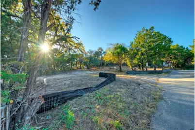 18303 W Rim Drive, Jonestown, TX 78645 - Photo 2