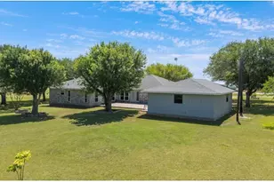 2460 State Hwy 95 Hwy N, Moulton, TX 77975 - Photo 10