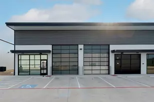 19832 Panther Dr, Pflugerville, TX 78660 - Photo 1