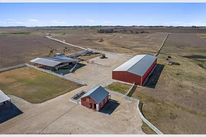5300 County Road 424, Taylor, TX 76574 - Photo 30