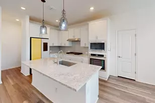 404 Ashby Dr, Hutto, TX 78634 - Photo 6