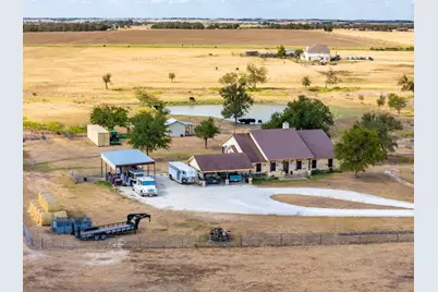 1801 County Road 470, Coupland, TX 78615 - Photo 4