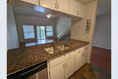 1818 S Lakeshore Boulevard #36, Austin, TX 78741 - Photo 6