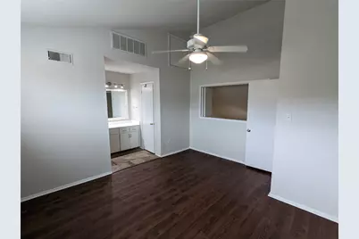 1818 S Lakeshore Boulevard #36, Austin, TX 78741 - Photo 16