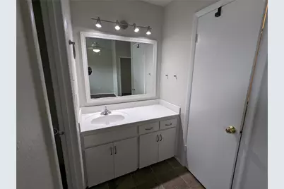 1818 S Lakeshore Boulevard #36, Austin, TX 78741 - Photo 18