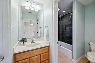 22 Hedgebrook Way, The Hills, TX 78738 - Photo 30