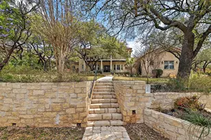 22 Hedgebrook Way, The Hills, TX 78738 - Photo 2