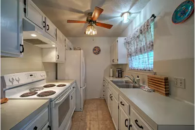 828 Water Street, Webberville, TX 78653 - Photo 16