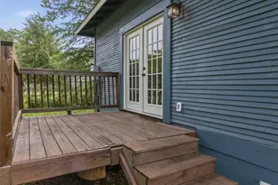 302 Hill St, Smithville, TX 78957 - Photo 26
