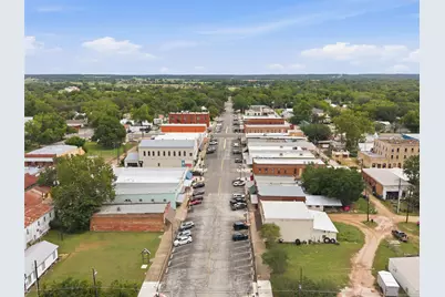 302 Hill Street, Smithville, TX 78957 - Photo 32