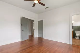302 Hill St, Smithville, TX 78957 - Photo 16