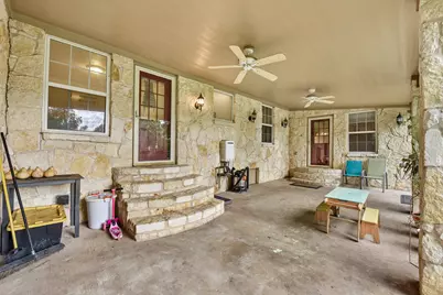 205 N Avenue E, Elgin, TX 78621 - Photo 22