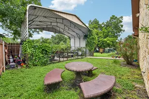 205 N Ave E, Elgin, TX 78621 - Photo 28