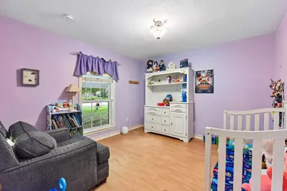 205 N Avenue E, Elgin, TX 78621 - Photo 18