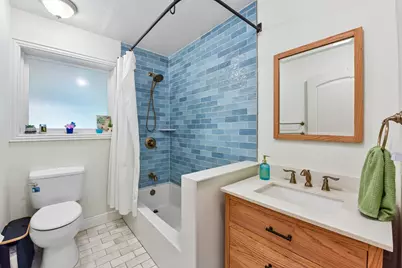 205 N Avenue E, Elgin, TX 78621 - Photo 20