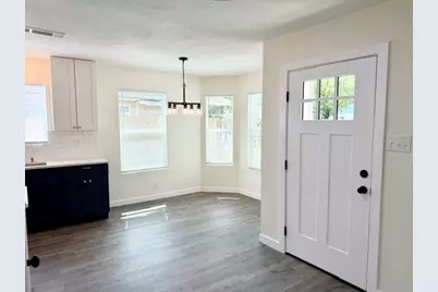 6809 Bitteroot Trail, Austin, TX 78744 - Photo 10