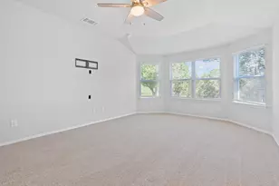 8017 Flintlock Cir, Lago Vista, TX 78645 - Photo 12