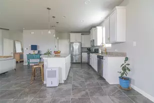 661 Cinnamon Teal Ln, Leander, TX 78641 - Photo 4
