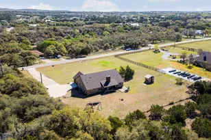 463 Beauchamp Rd, Dripping Springs, TX 78620 - Photo 2