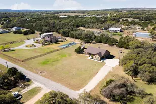 463 Beauchamp Rd, Dripping Springs, TX 78620 - Photo 10
