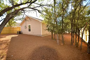 1517 Navajoe Trail, Kingsland, TX 78639 - Photo 18