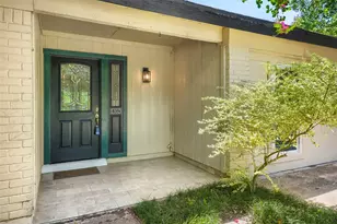 1302 Cedar Park Dr, Cedar Park, TX 78613 - Photo 2
