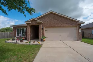 101 Hawkins Ln, Jarrell, TX 76537 - Photo 2