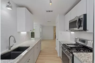 8907 Creekmont Cove, Austin, TX 78748 - Photo 4